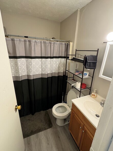 More Photos Of 509 Last Resort Ct, Cumberland Multifamily For Sale