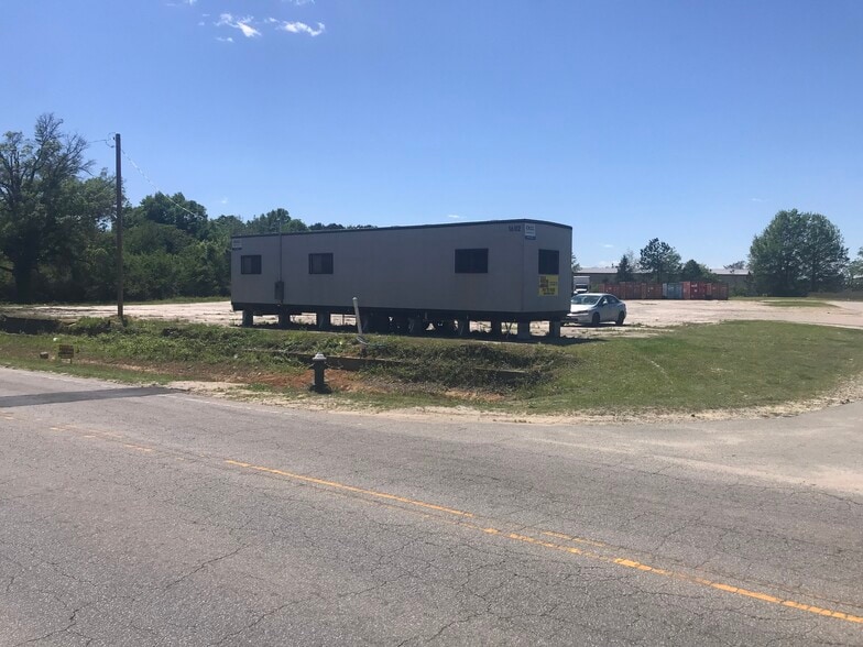 More Photos Of 1602 Black Creek Rd, Wilson Land For Lease