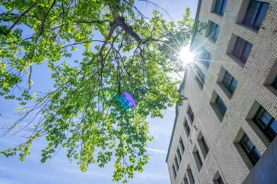 More Photos Of 494 State St, Salem Office For Sale