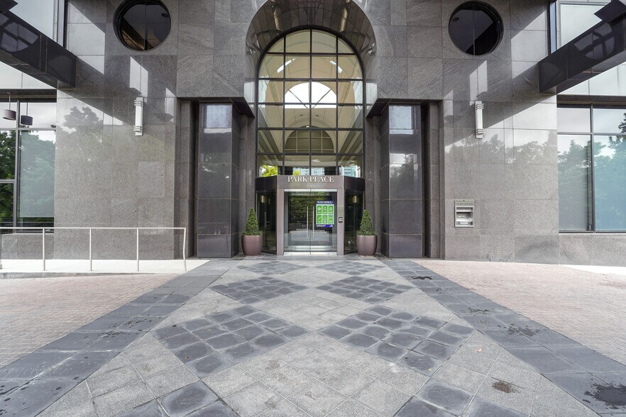 More Photos Of 2911 Turtle Creek Blvd, Dallas Office For Lease