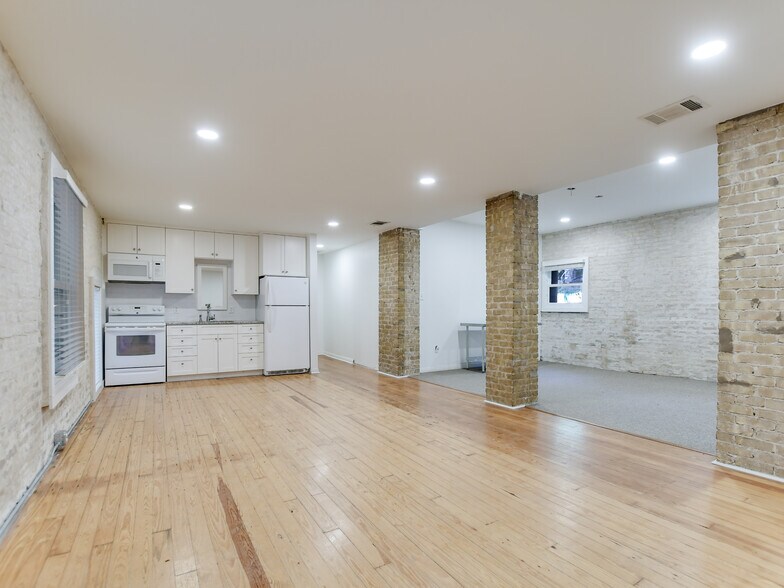 More Photos Of 702 San Antonio St, Austin Loft Creative Space For Sale