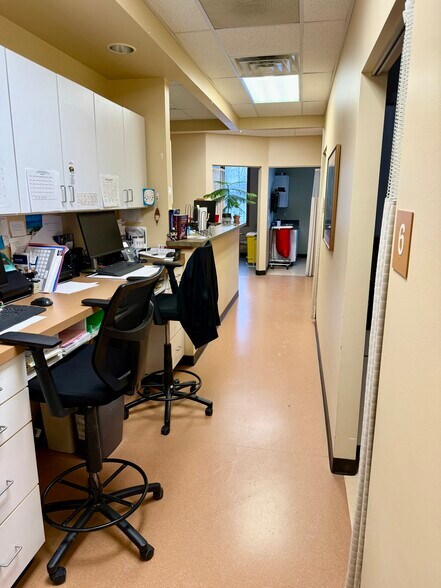 More Photos Of 1550 Watertower Pl, East Lansing Office For Sale