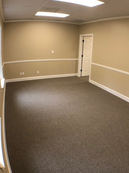 More Photos Of 3547 Habersham At Northlake, Tucker Office For Lease