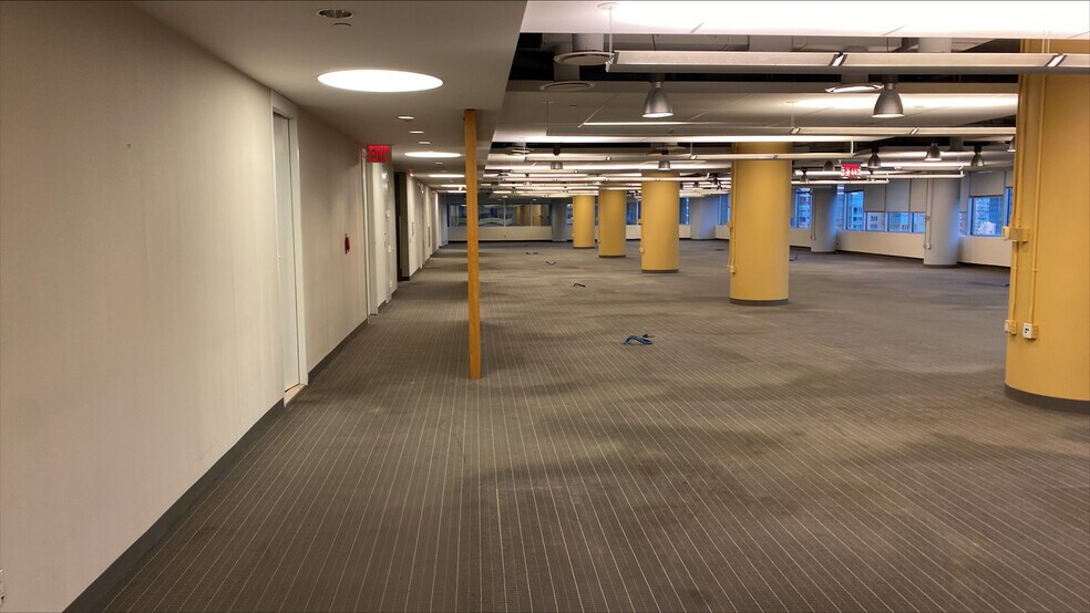 More Photos Of 805 Third Ave, New York Office For Lease