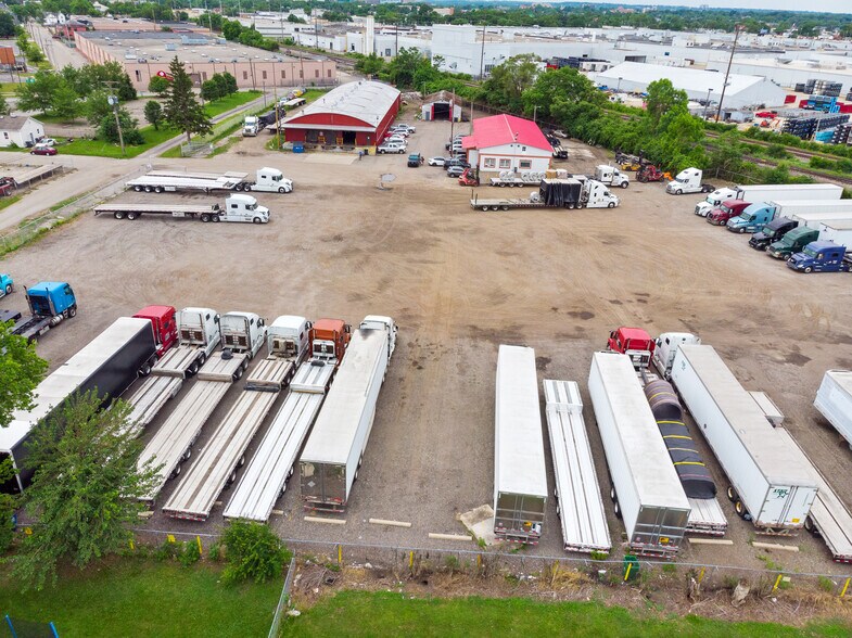 More Photos Of 1227 Deeds Ave, Dayton Warehouse For Lease