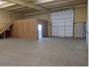 More Photos Of 18901 19th St, Bushland Warehouse For Lease