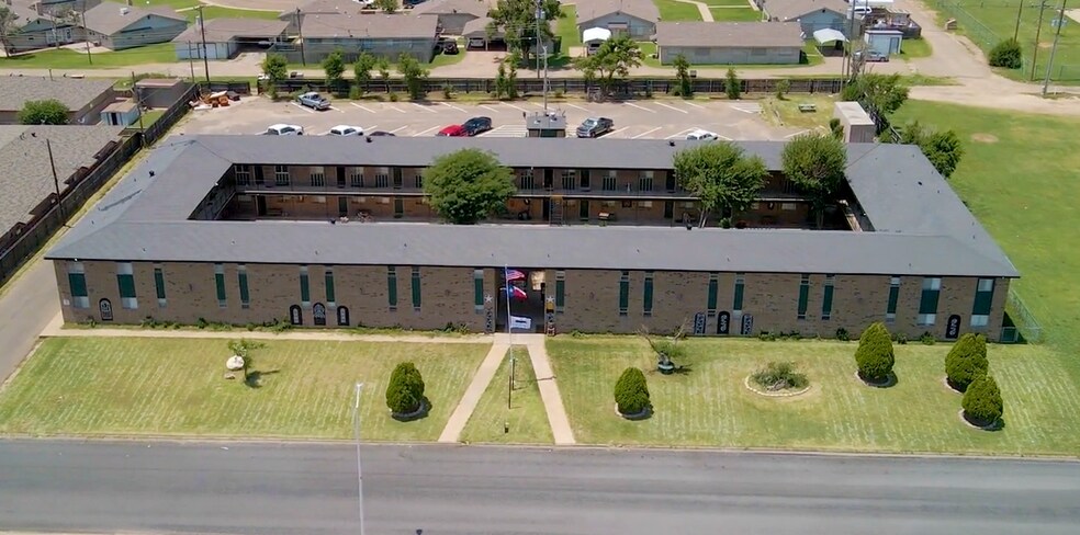 More Photos Of 1031 N Sumner St, Pampa Apartments For Sale