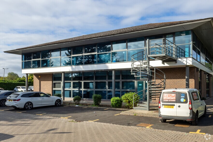 More Photos Of 1310 Solihull Pky, Birmingham Coworking Space