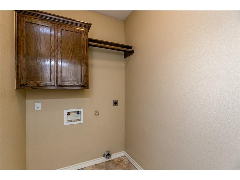More Photos Of 7252 Mansions Dr, Corpus Christi Apartments For Sale