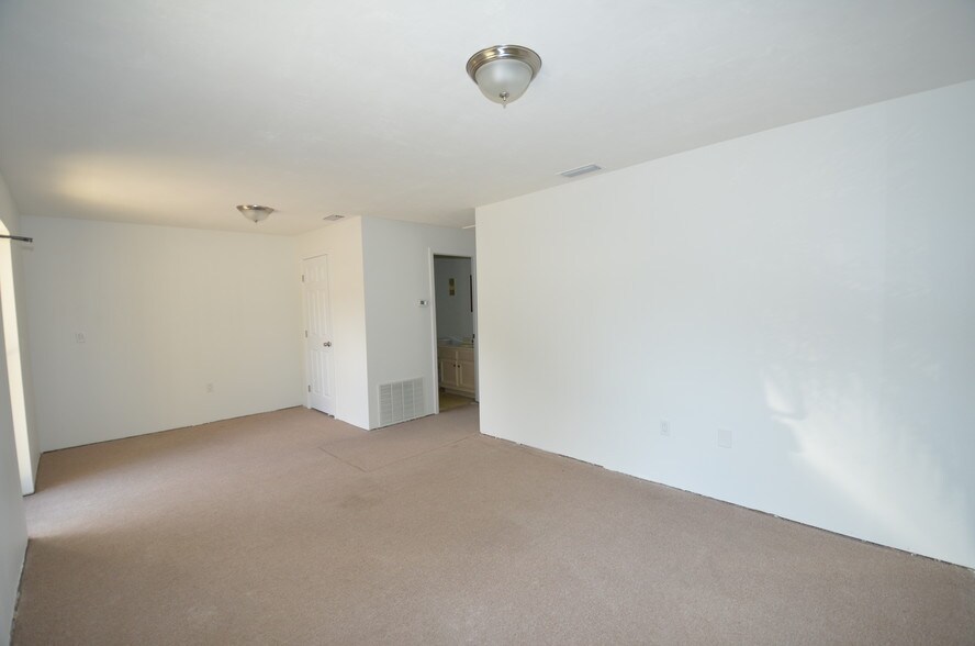 More Photos Of 3869 Nova Rd, Port Orange Office For Lease