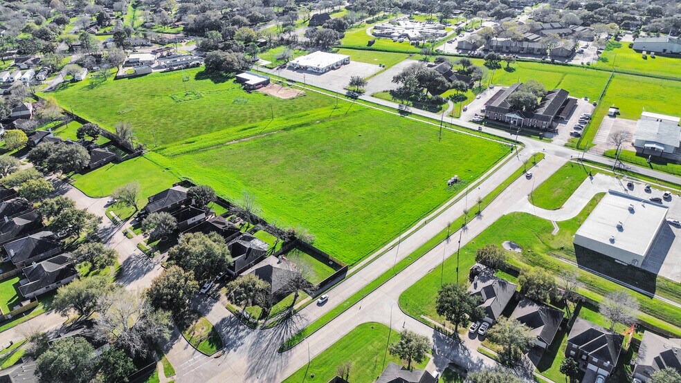 More Photos Of 0 Reading Rd, Rosenberg Land For Sale