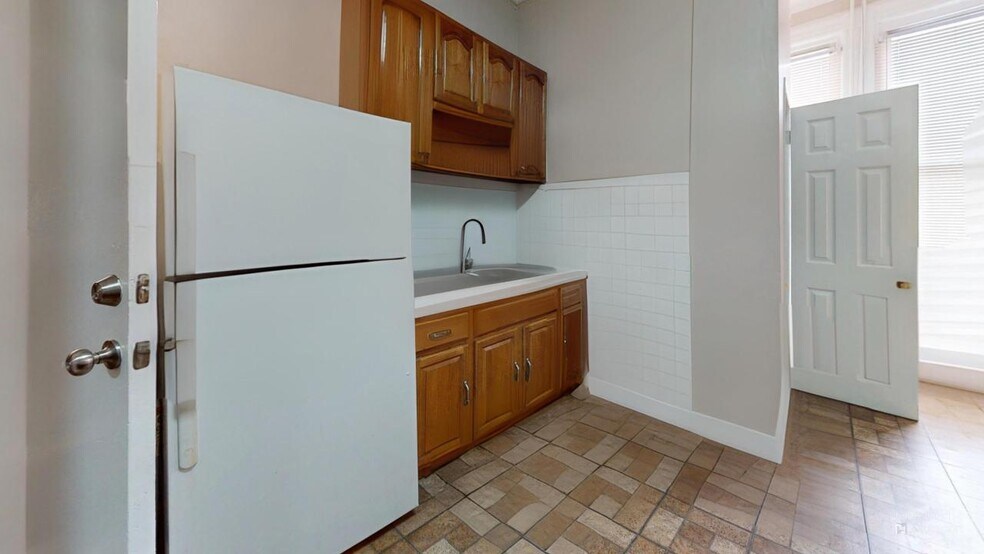 More Photos Of 1649 George St, Ridgewood Apartments For Sale