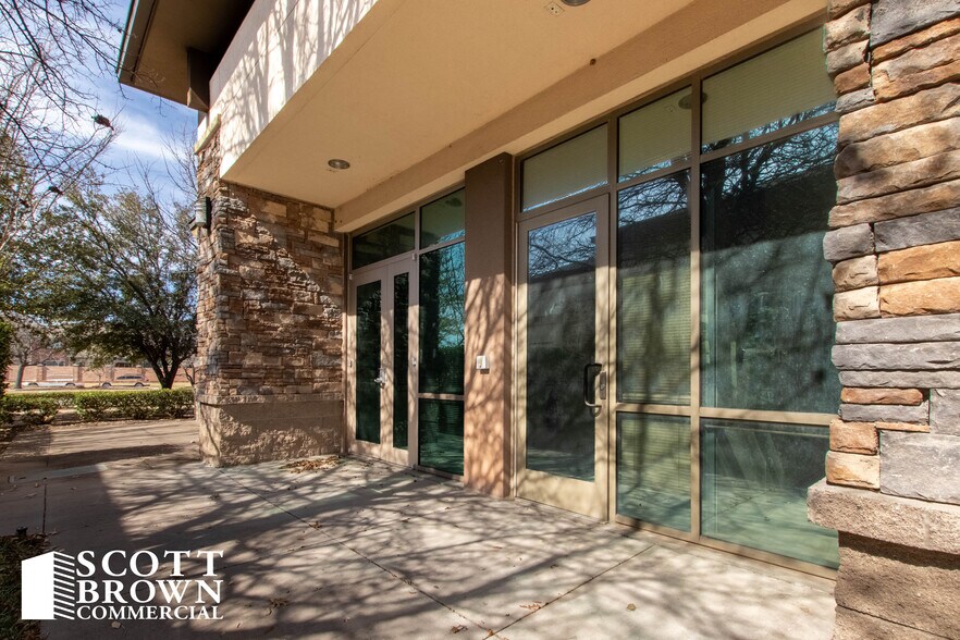 More Photos Of 2700 Village Pky, Highland Village Office For Lease