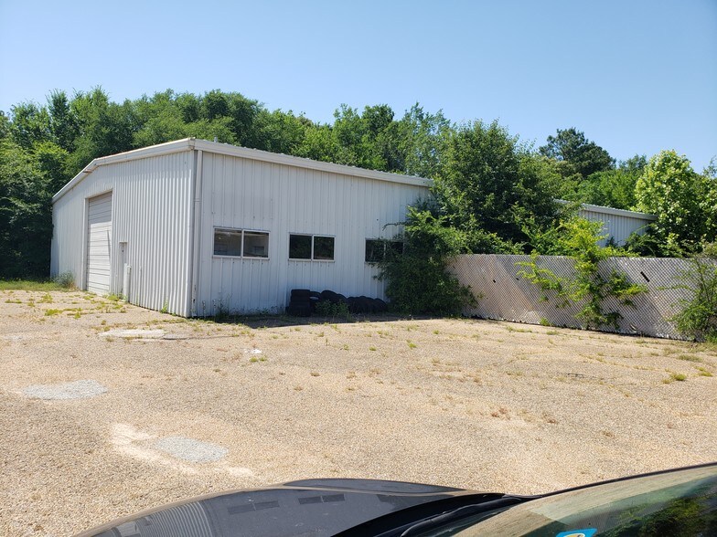 More Photos Of 1106 S Palestine St, Athens Auto Dealership For Lease