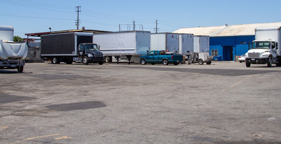 More Photos Of 2205 Nadeau St, Huntington Park Warehouse For Lease