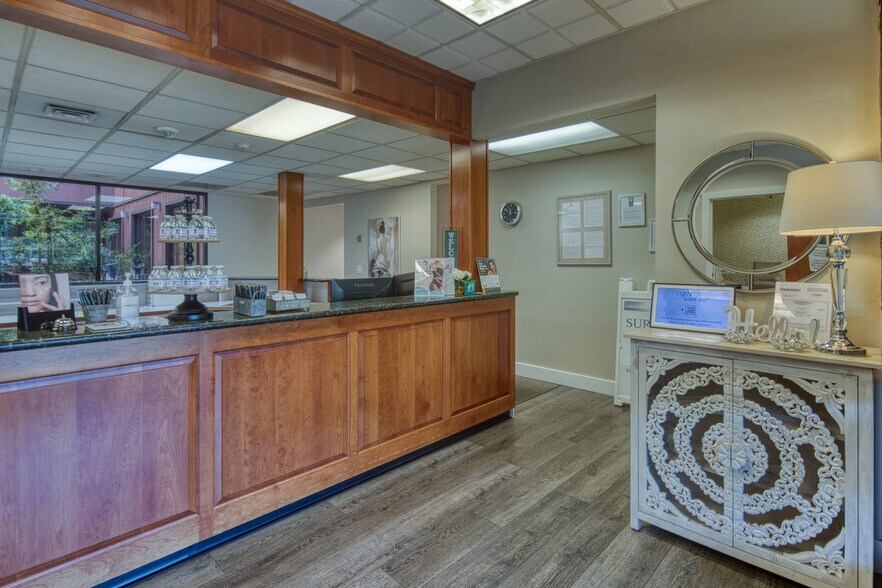 More Photos Of 95 Scripps Dr, Sacramento Medical For Sale