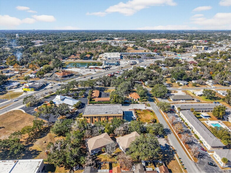 More Photos Of 643 W Oak Terrace Dr, Leesburg Apartments For Sale