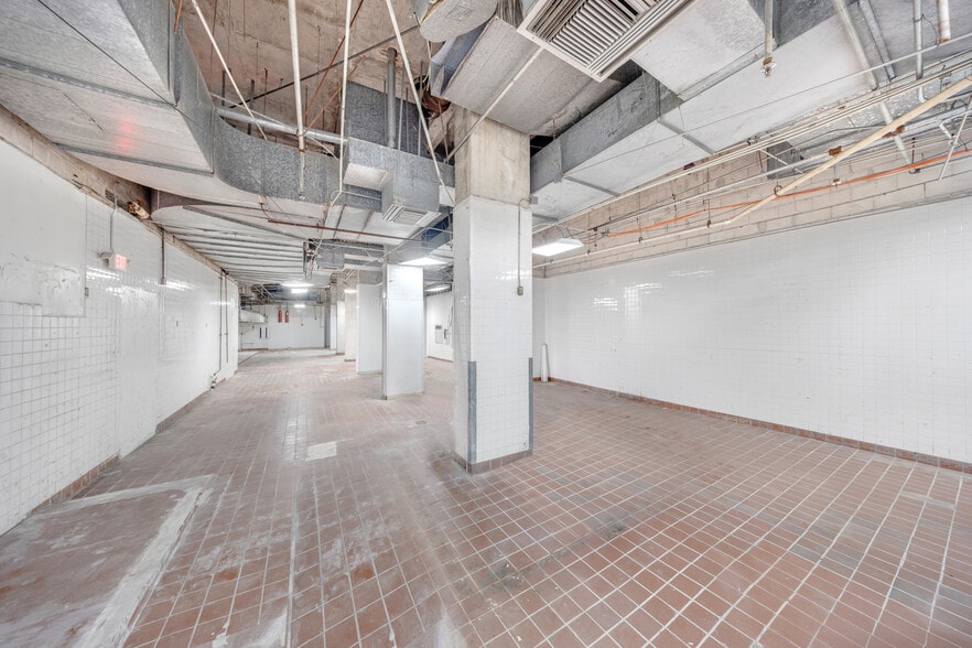 More Photos Of 5445 Collins Ave, Miami Beach Apartments For Sale