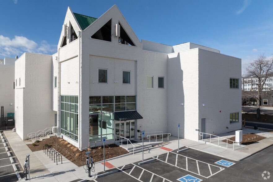 More Photos Of 2880 Wilderness Pl, Boulder Flex For Sale