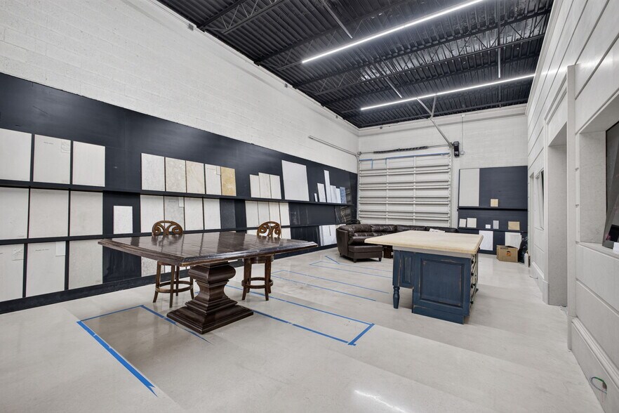 More Photos Of 1334 S Killian Dr, Lake Park Warehouse For Sale