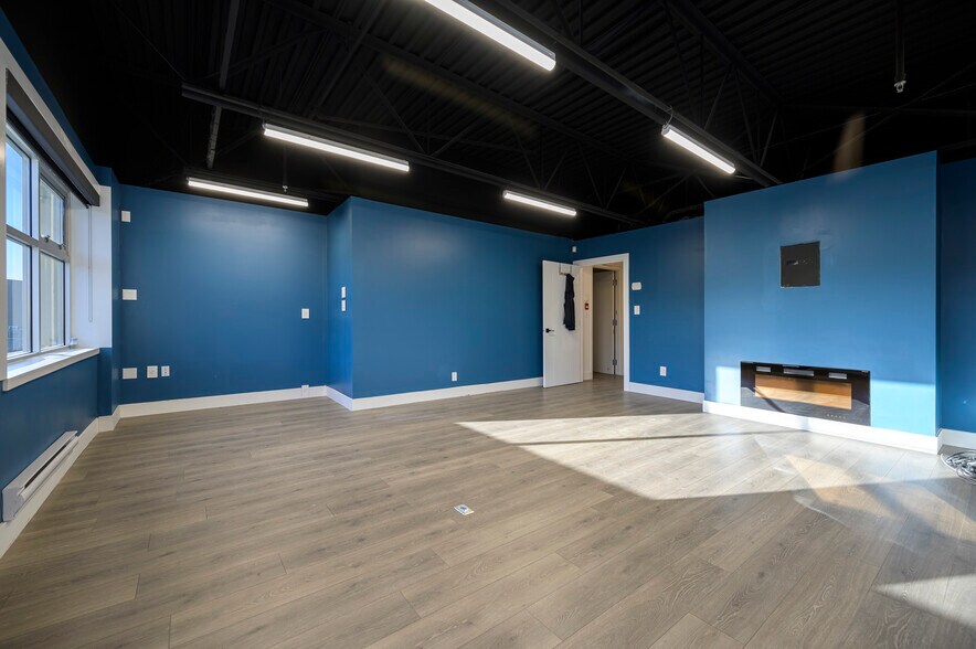 More Photos Of 12500 Horseshoe Way, Richmond Light Distribution For Lease