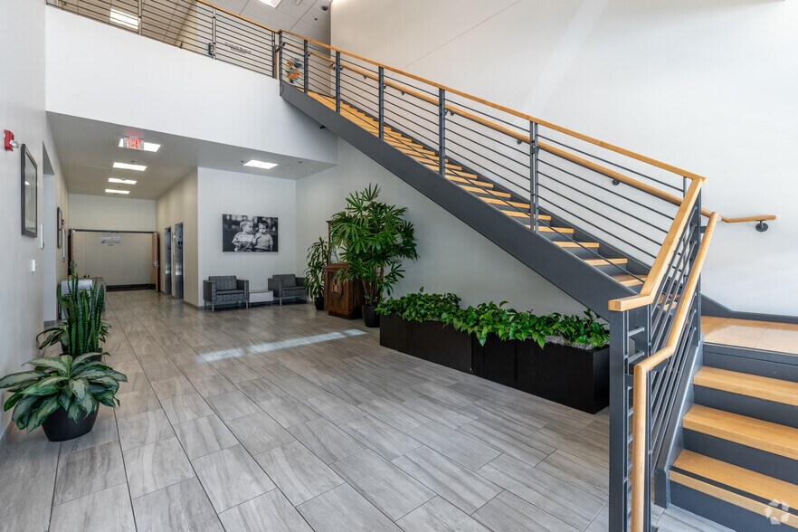 More Photos Of 4510 Brockton Ave, Riverside Unknown For Lease