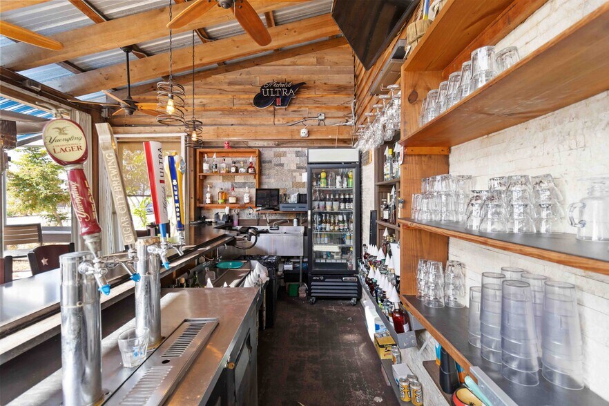 More Photos Of 362 W Dearborn St, Englewood Storefront For Sale