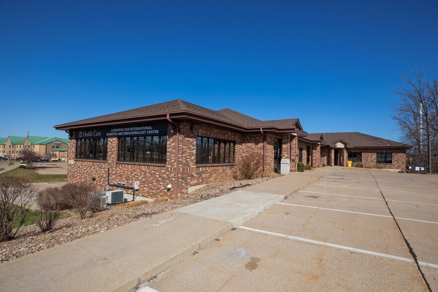 More Photos Of 812 N Keene St, Columbia Medical For Sale