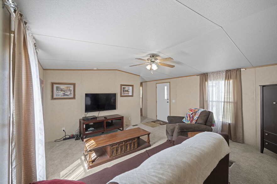 More Photos Of 820 Forest View Dr, Blanco Manufactured Housing Mobile Home Park For Sale