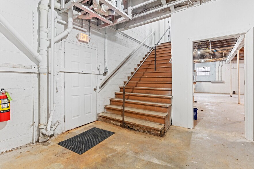 More Photos Of 3628 Brights Rd, Pittsville General Retail For Sale