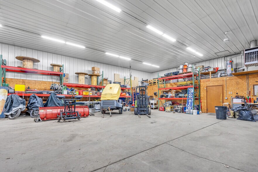 More Photos Of 403 Industrial Dr, Griffith Service For Sale