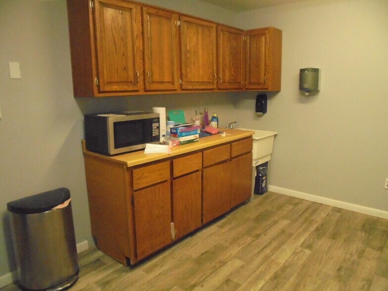 More Photos Of 132 E Hobsonway, Blythe Office For Sale