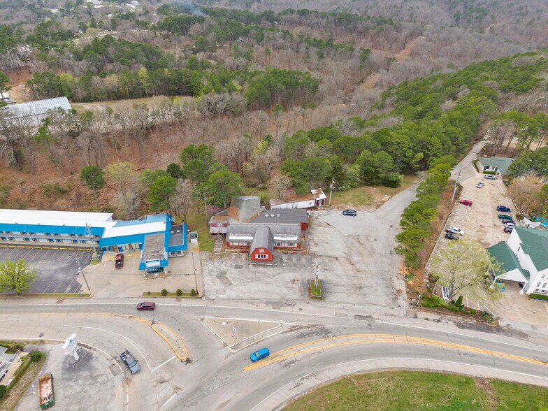 More Photos Of 104 Huntsville Dr, Eureka Springs Restaurant For Sale
