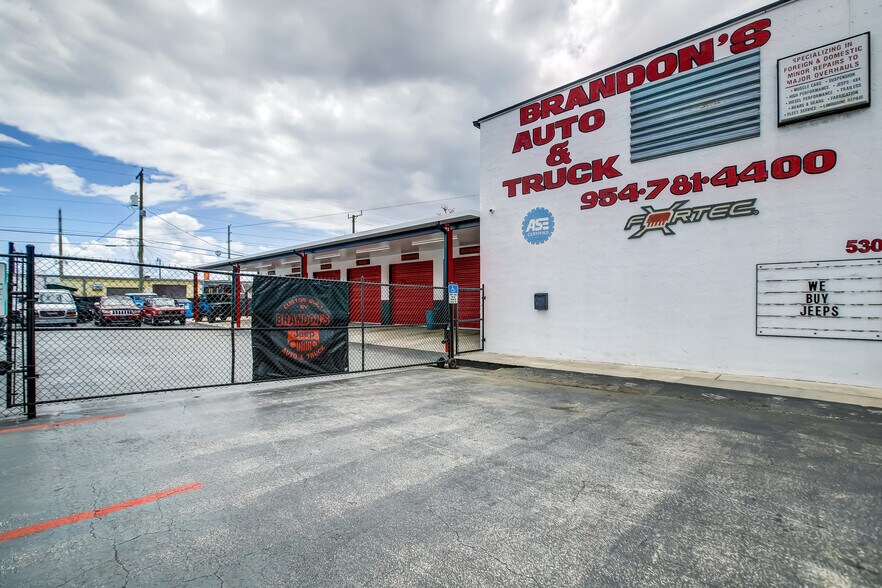 More Photos Of 530 S Dixie Hwy W, Pompano Beach Auto Repair For Sale