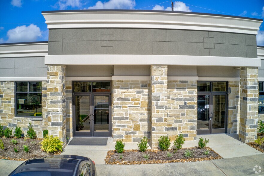 More Photos Of 830 Julie Rivers Dr, Sugar Land Unknown For Lease