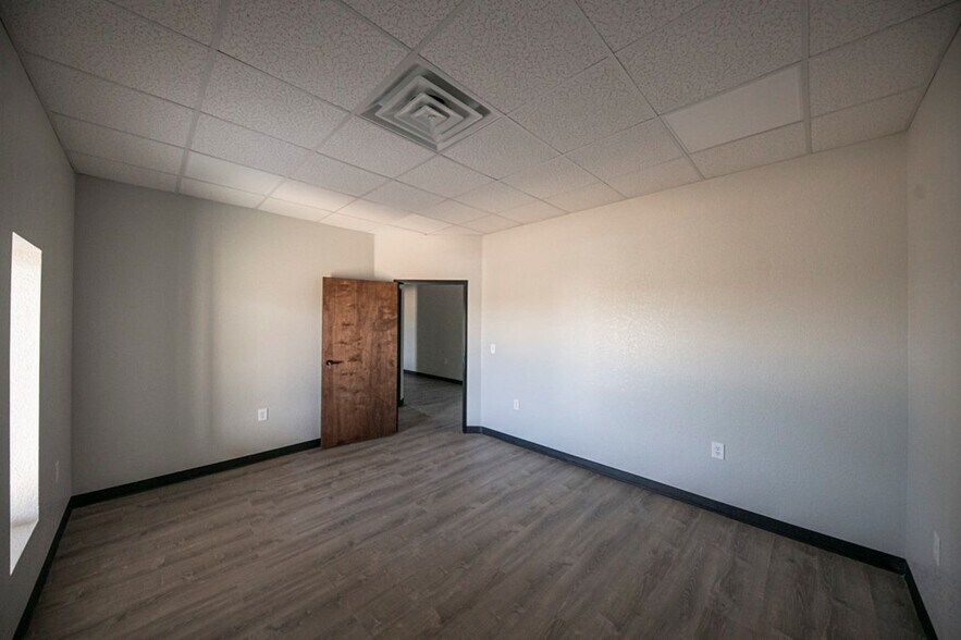 More Photos Of 14661 W I-20, Odessa Warehouse For Lease