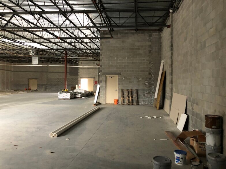 More Photos Of 11409 Ocean Gateway, Berlin Unknown For Lease