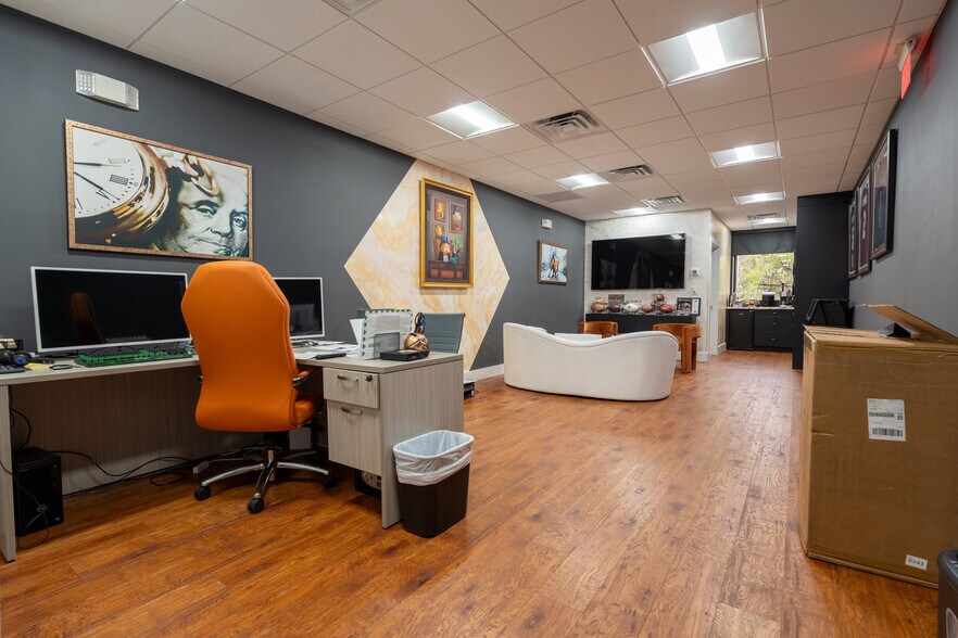More Photos Of 1704-1726 N University Dr, Coral Springs Medical For Sale