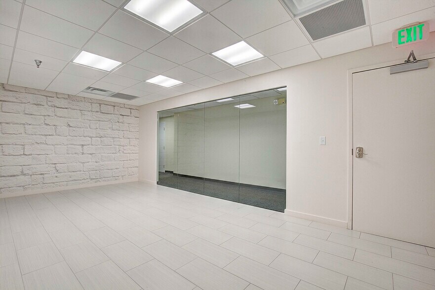 More Photos Of 125 West St, Annapolis Office For Lease