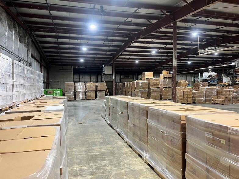 More Photos Of 1005 33rd Ave SW, Cedar Rapids Warehouse For Lease