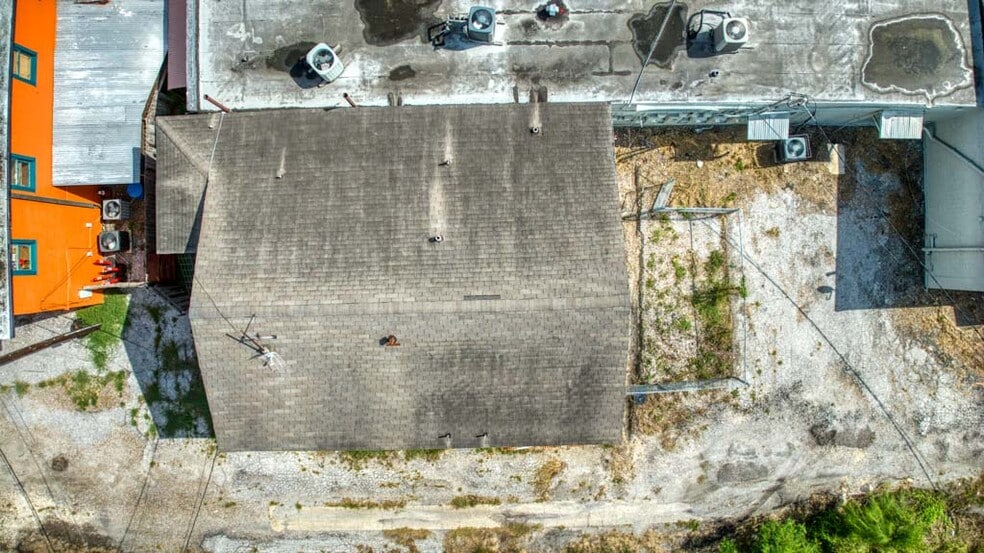 More Photos Of 4321-4343 S Alameda St, Corpus Christi Storefront For Sale