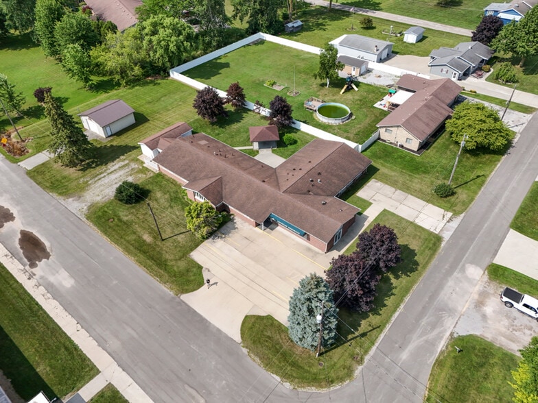 More Photos Of 200 S 4th St, Kawkawlin Assisted Living For Sale
