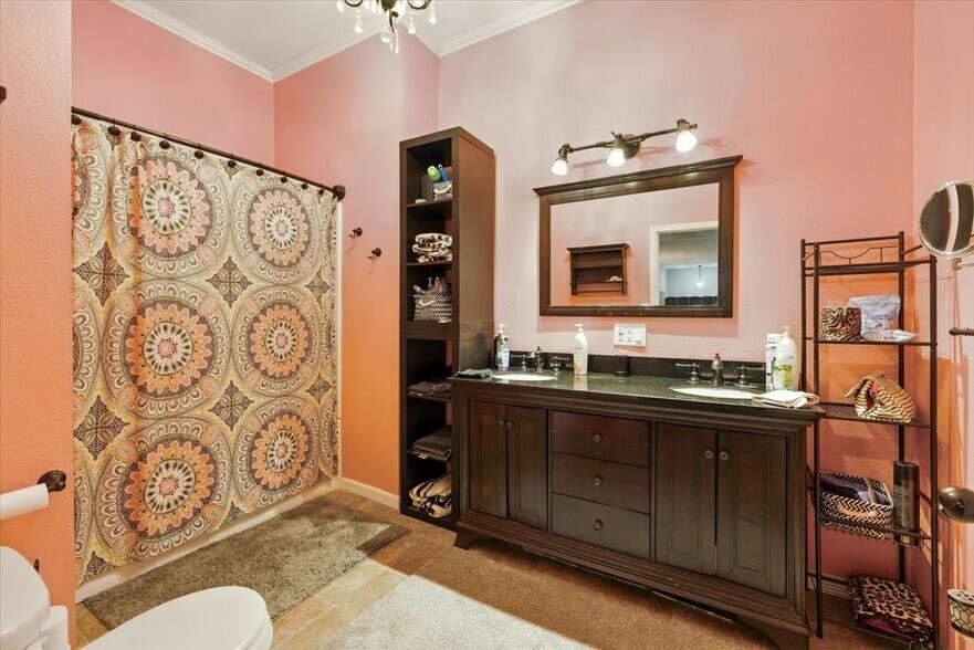 More Photos Of 501-503 Iowa Ave, Essex Storefront Retail Residential For Sale