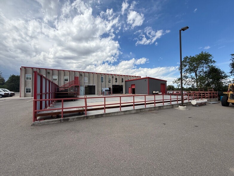 More Photos Of 2151 W 56th Ave, Denver Warehouse For Lease