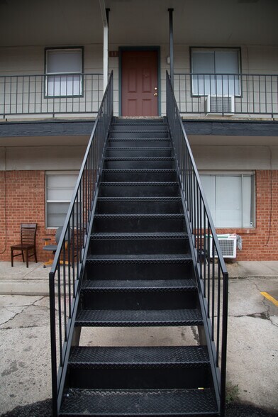 More Photos Of 2007 NW Lindy Ave, Lawton Apartments For Sale