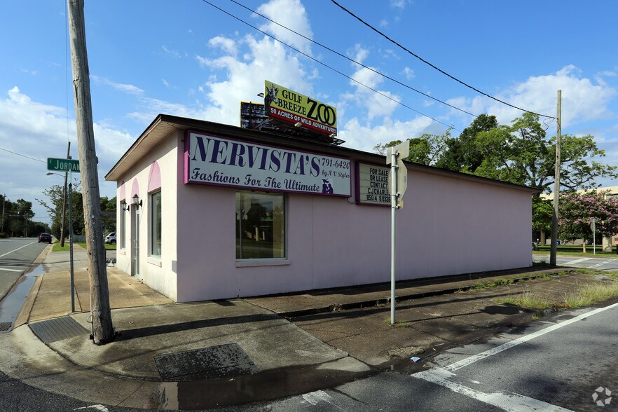 More Photos Of 2023 Dr Martin Luther King Dr, Pensacola General Retail For Sale