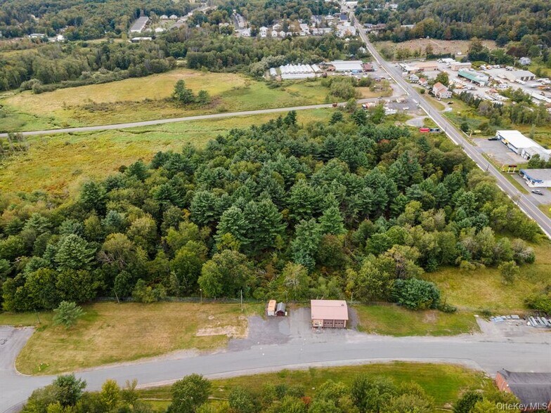 More Photos Of 165 E Broadway, Monticello Land For Sale