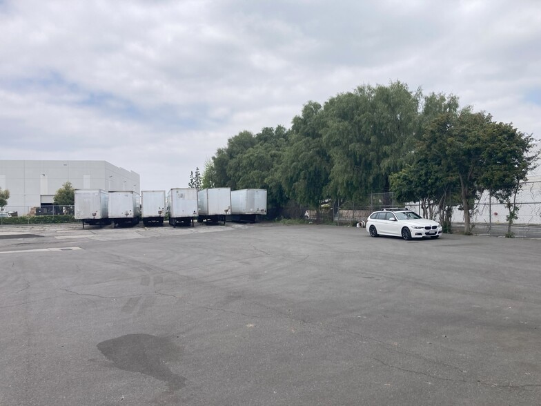 More Photos Of 17721 E Railroad St, City Of Industry Warehouse For Lease