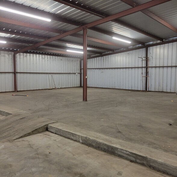 More Photos Of 1510 Hopper Rd, Houston Industrial For Lease