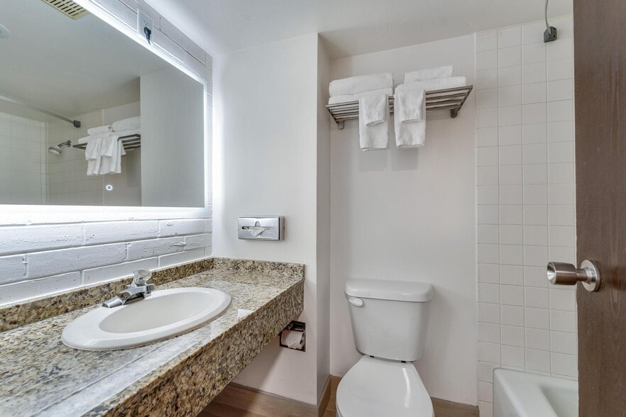 More Photos Of 333 N Main St, Richfield Hotel For Sale